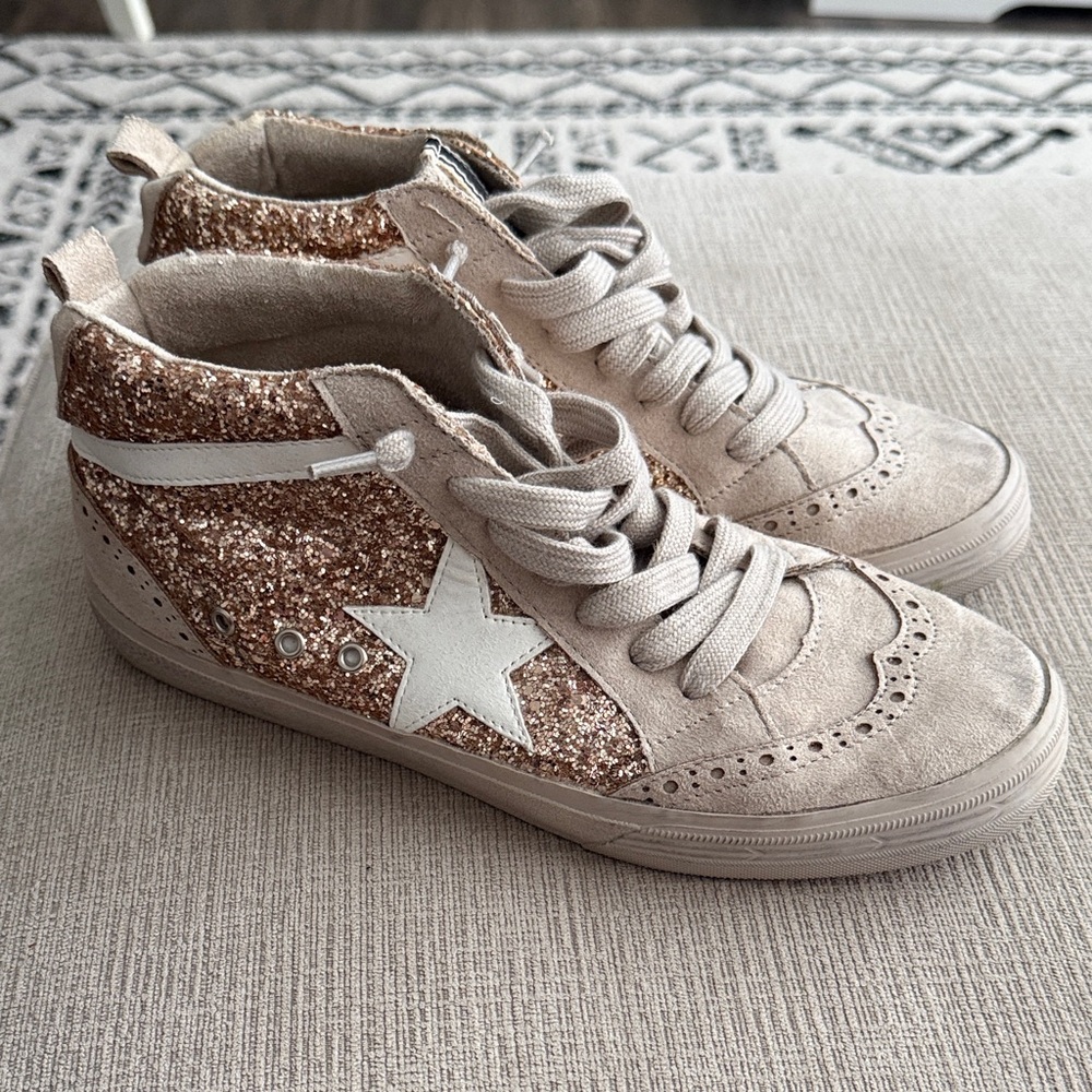 ShuShop Beige and Gold Glitter Sneakers - Picture 2 of 3